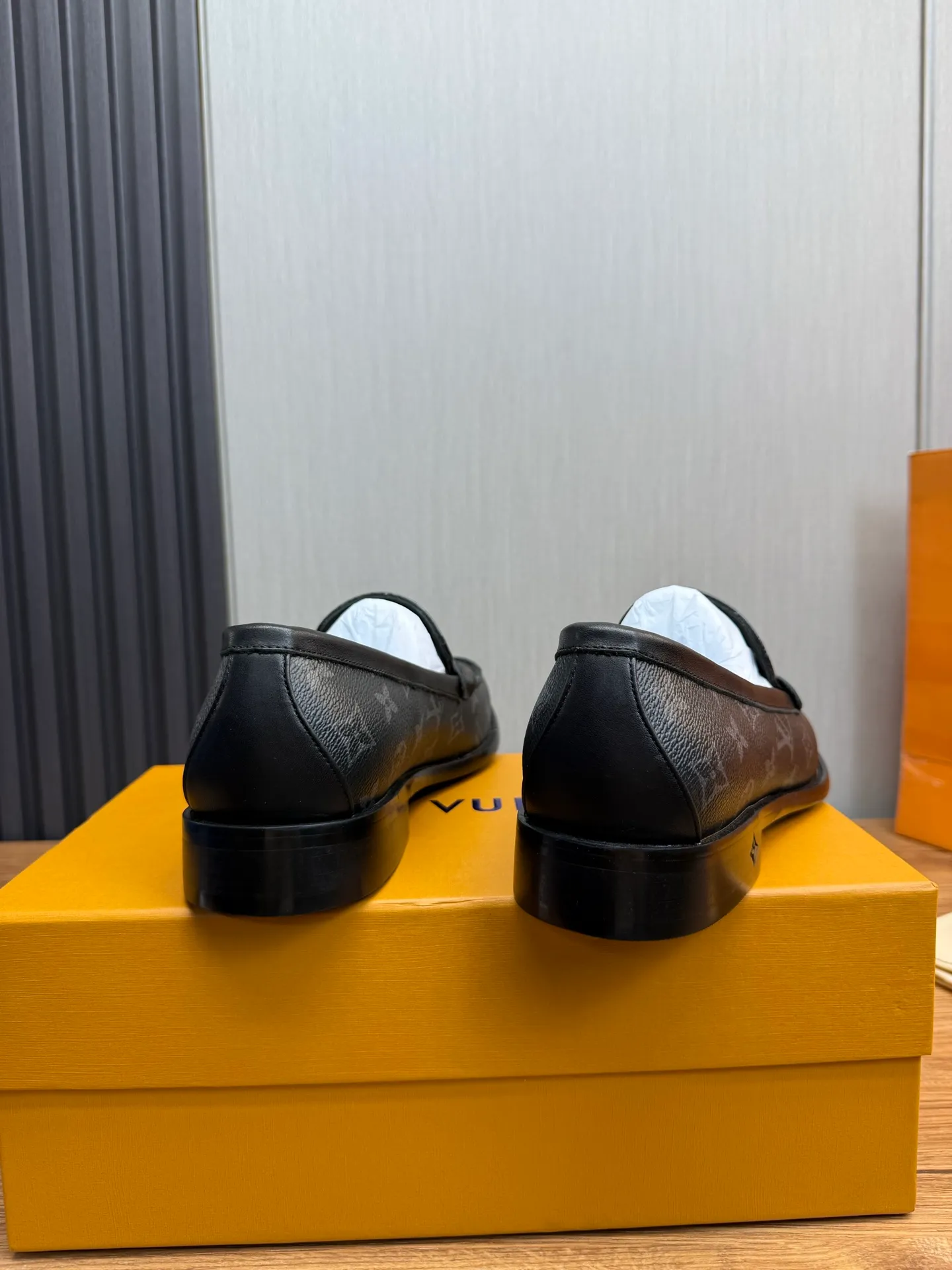 Factory 660💰 LV. Men's business casual leather shoes, all made of imported original brand leather, just to create a more comfortable wearing experience, original non-slip and wear-resistant outsole ✔️16-45 (38.45 non-returnable)
